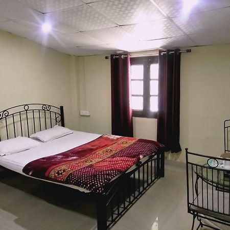 موسوري Hotel Gulmarg المظهر الخارجي الصورة